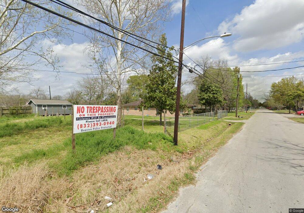 3111 Wayne St, Houston, TX 77026 - photo 1