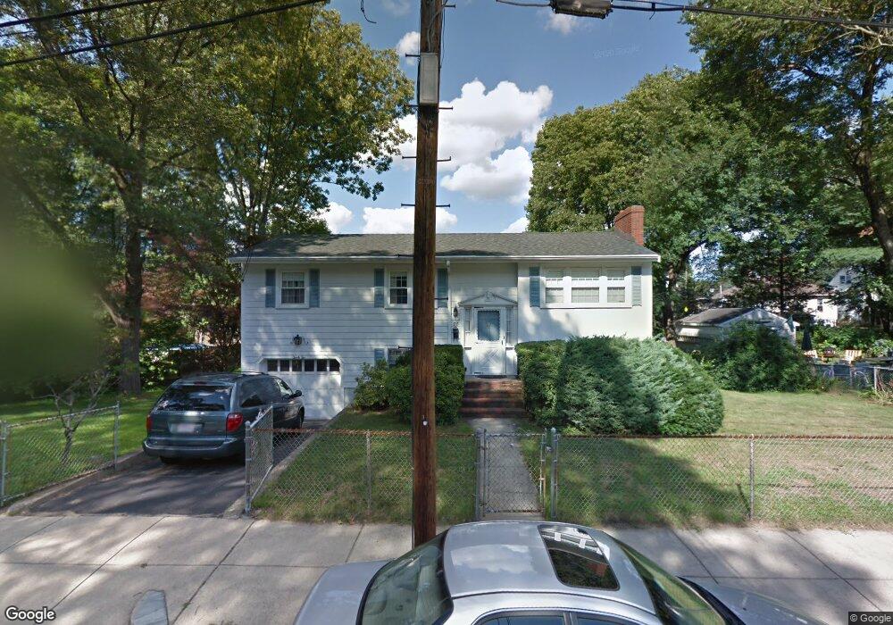 22 Carrolton Rd, West Roxbury, MA 02132 - photo 1