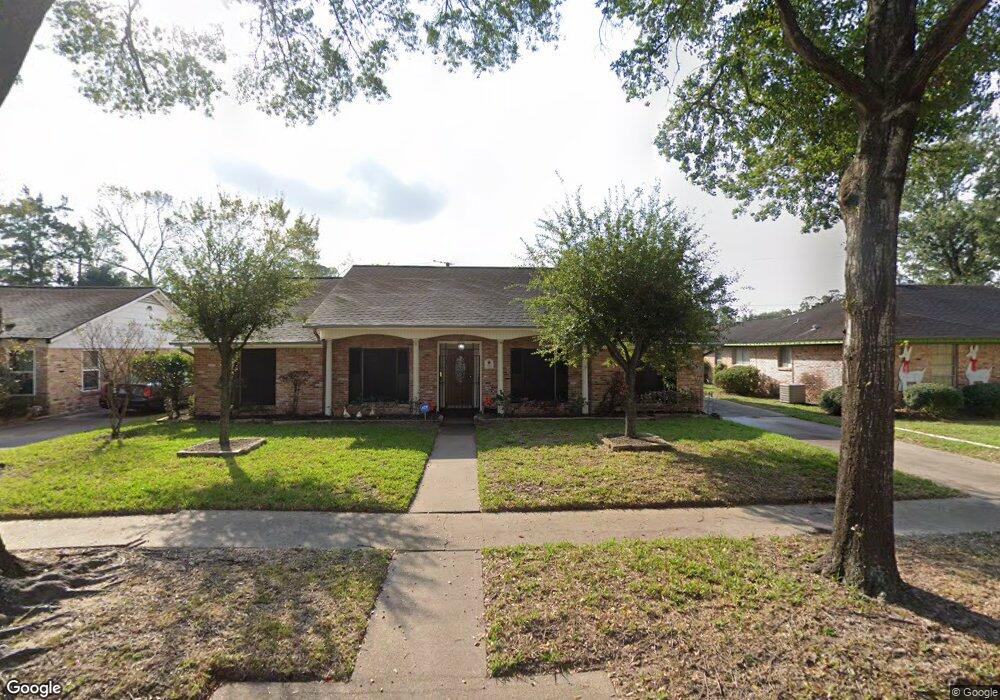 1051 W Donovan St, Houston, TX 77091 - photo 1