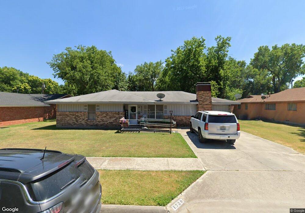 1720 Morningside Dr, Gainesville, TX 76240 - photo 1