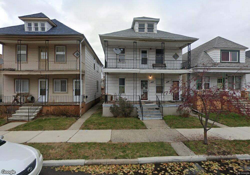 11708 Sobieski St, HamtraMcK, MI 48212 - photo 1