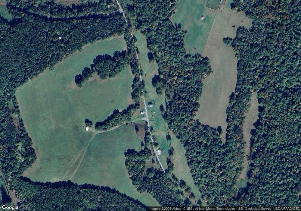 556 New Hope Rd, Cross Junction, VA 22625 - photo 1