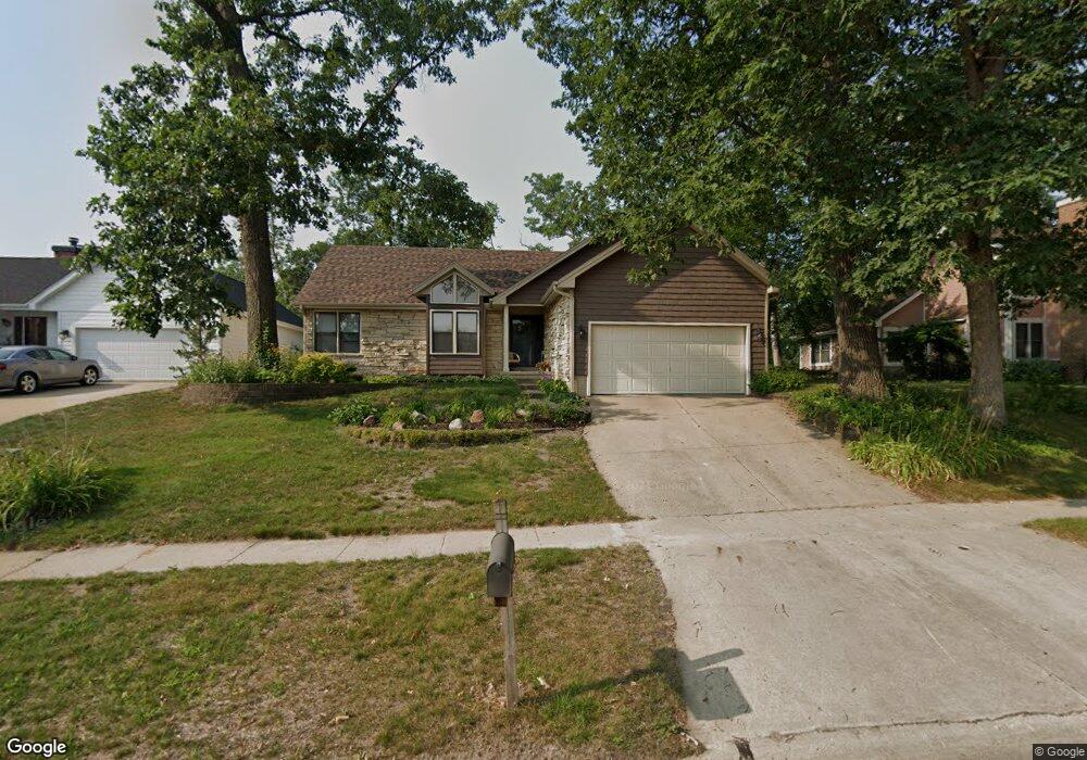 3643 Old Orchard Rd NE, Cedar Rapids, IA 52402 - photo 1