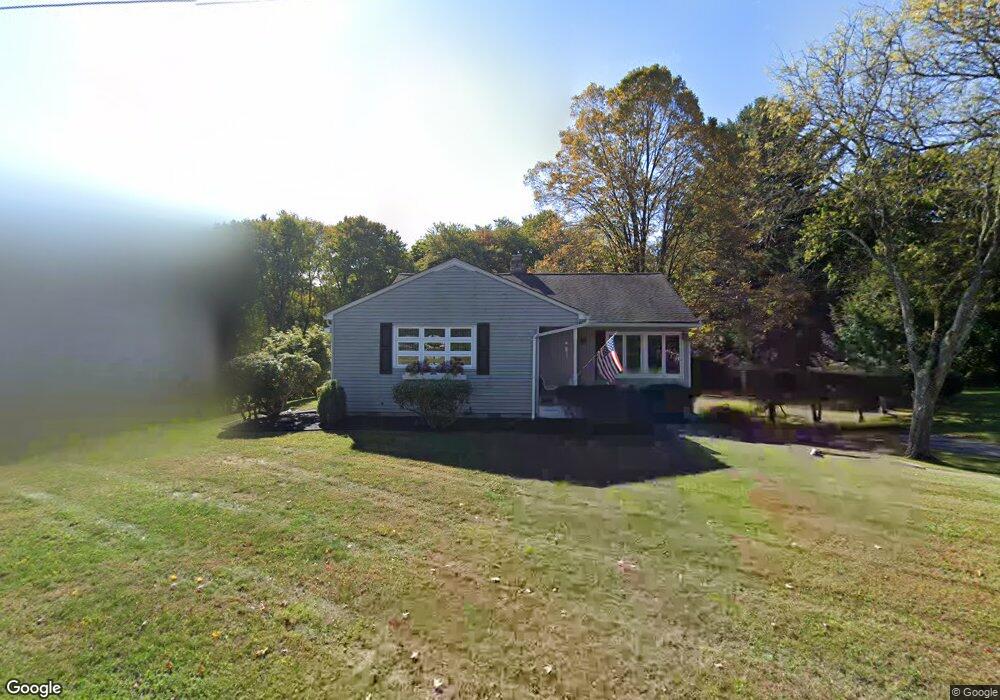 27 Shamrock Cir, Poughkeepsie, NY 12603 - photo 1