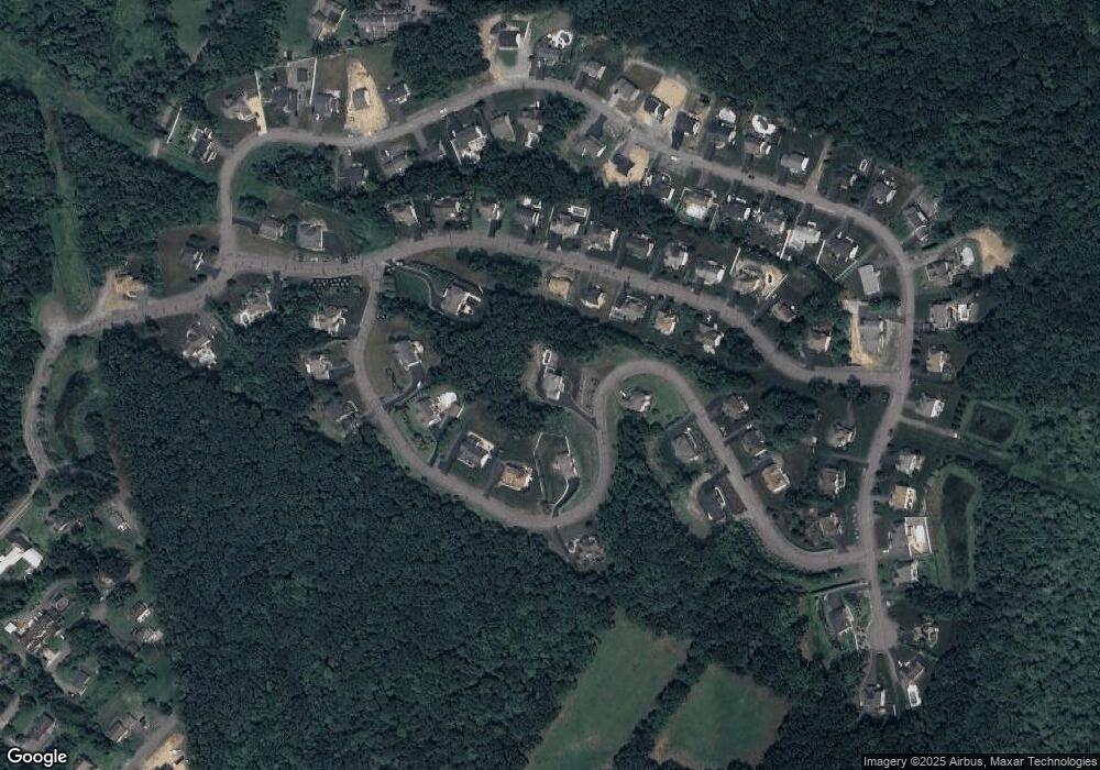 334 Canter Dr, Dallas, PA 18612 - photo 1