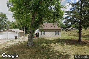 102 Grove St, Crescent, IA 51526