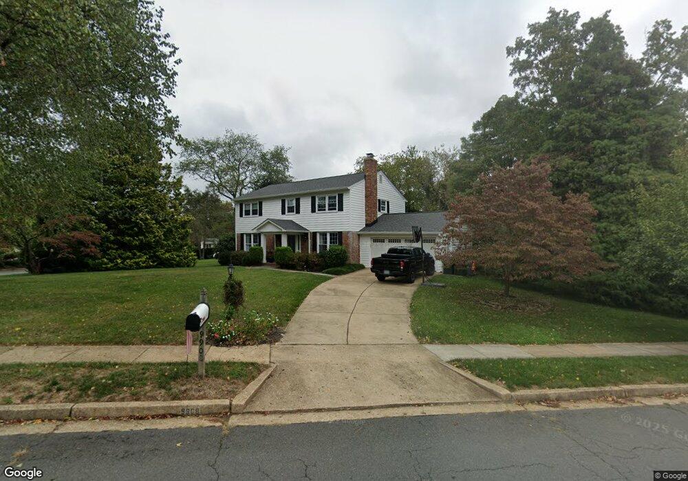 9908 Lindel Ln, Vienna, VA 22181 - photo 1