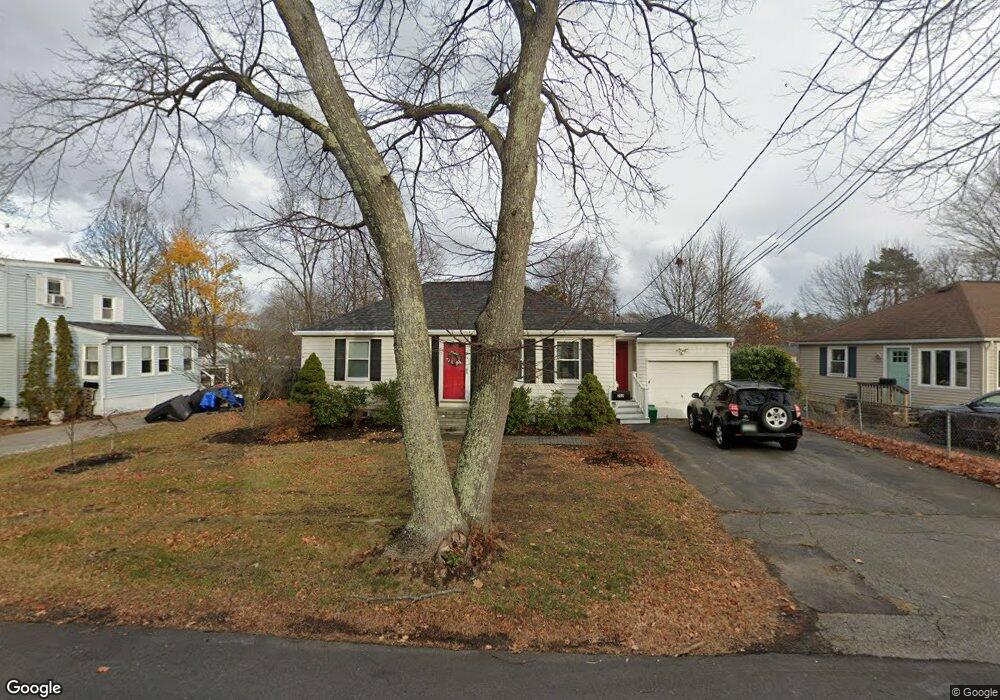 712 Colonial Dr, Portsmouth, NH 03801 - photo 1