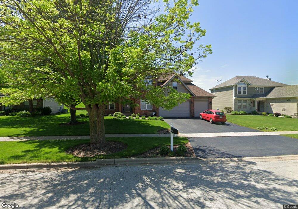 231 Wolverine Dr, Oswego, IL 60543 - photo 1