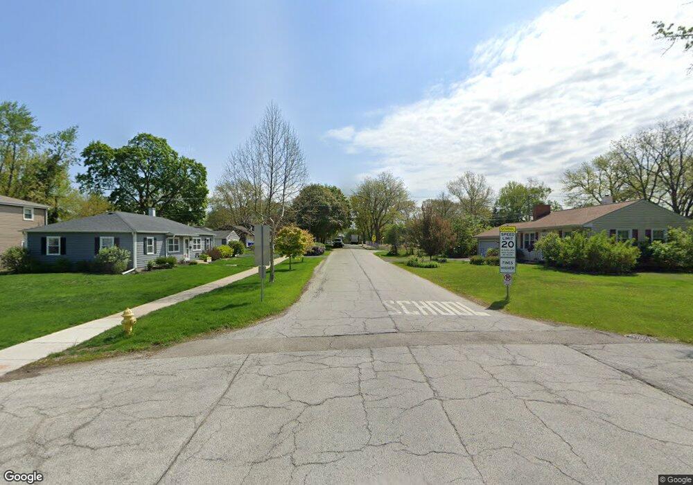 1114 S Sumner St, Wheaton, IL 60189 - photo 1