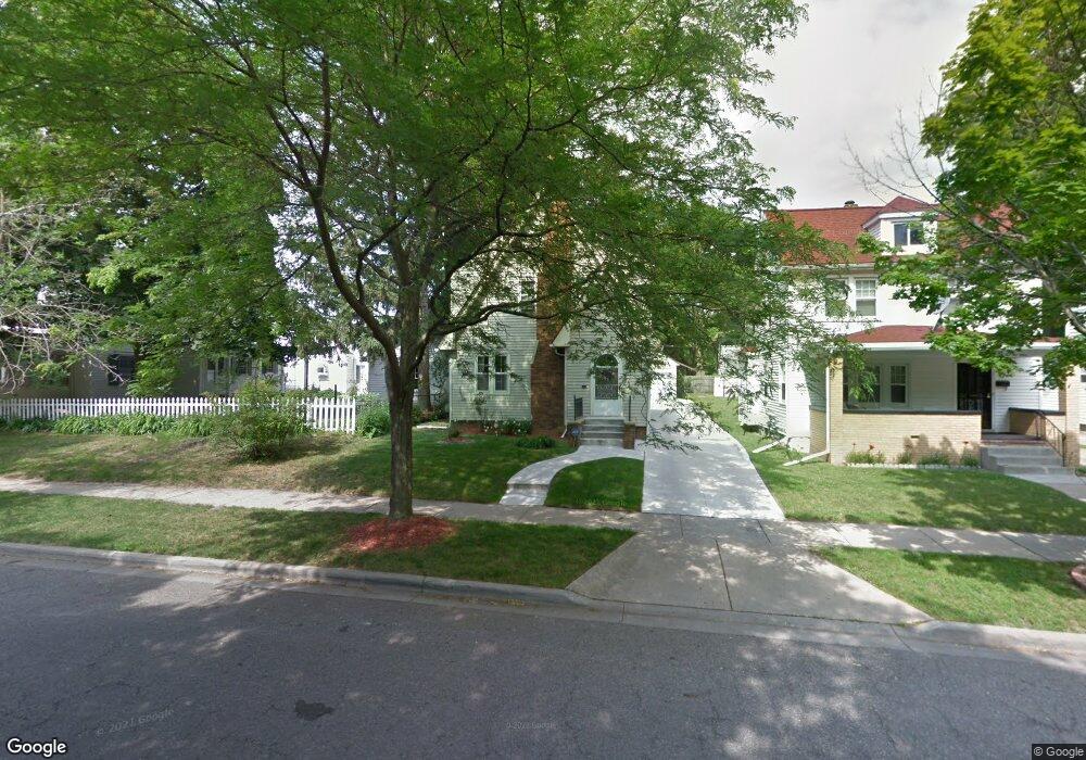 228 S Jenison Ave, Lansing, MI 48915 - photo 1