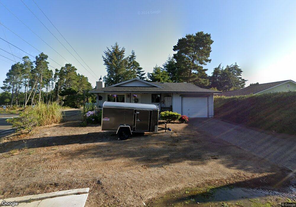 1617 28th St, Florence, OR 97439 - photo 1