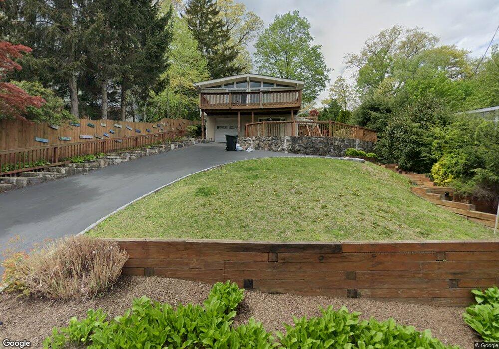 44 Woodland Rd, Pleasantville, NY 10570 - photo 1