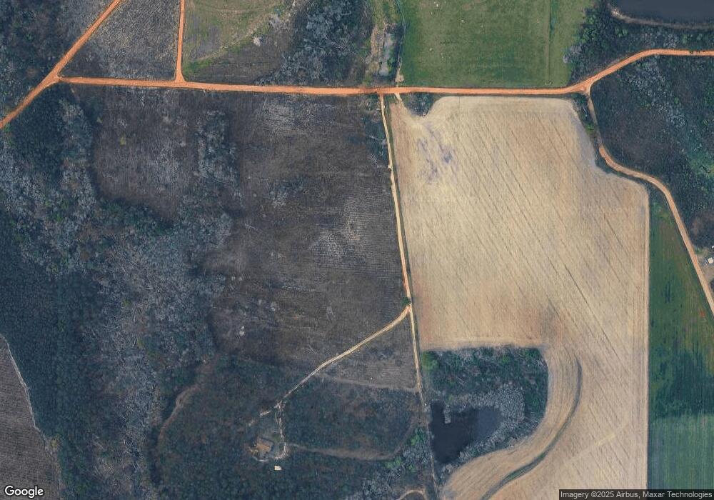 817 Aycock Rd, Baxley, GA 31513 - photo 1