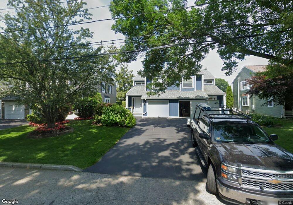 33 Arbor Dr unit 33, Providence, RI 02908 - photo 1