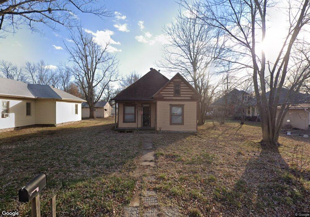 2520 Kennedy Ave, Parsons, KS 67357 - photo 1