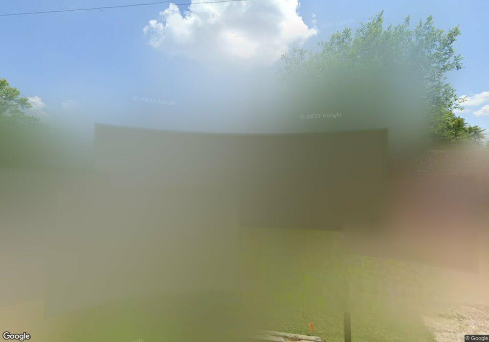 1410 E Chestnut Ave, Duncan, OK 73533 - photo 1