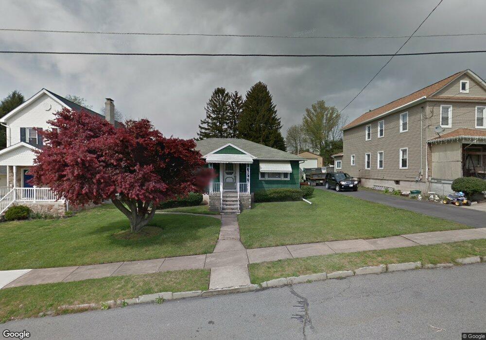 522 Penn Ave, Dupont, PA 18641 - photo 1