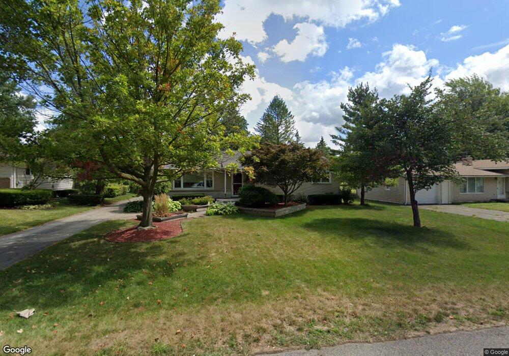 852 W Thomas L Pkwy, Lansing, MI 48917 - photo 1