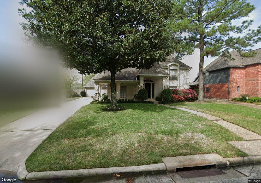 7319 Athlone Dr, Houston, TX 77088 - photo 1