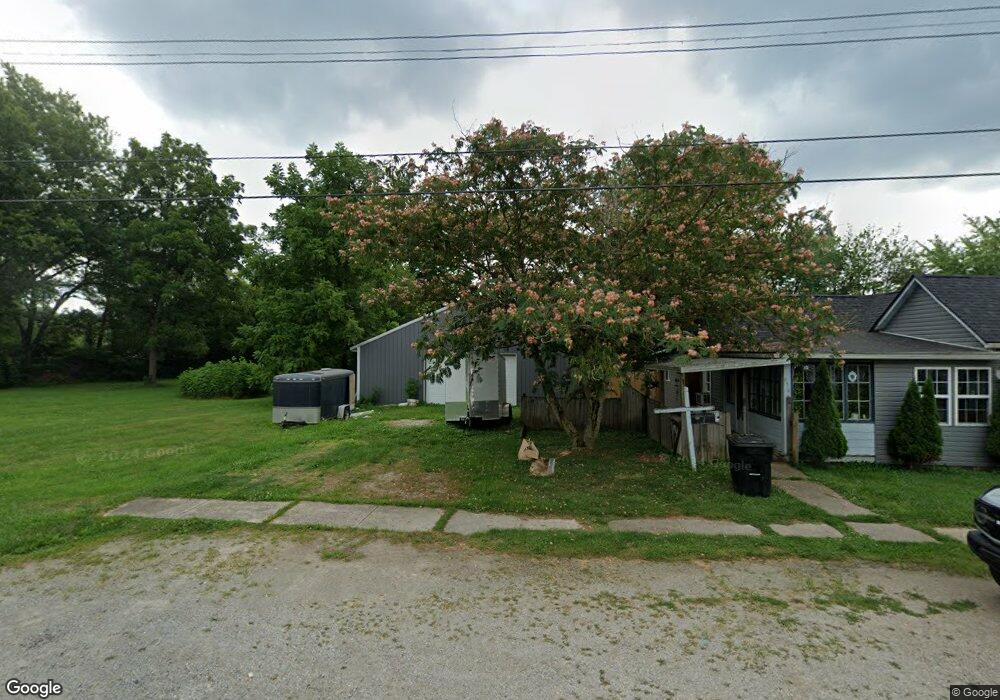 137 Central Ave, Blanchester, OH 45107 - photo 1