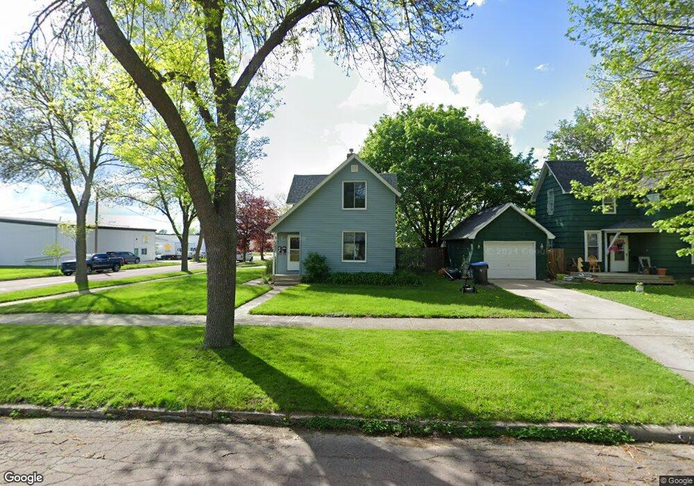 1504 N 2nd St, Mankato, MN 56001 - photo 1