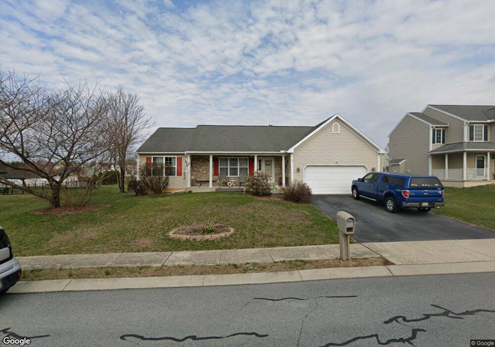 7 Oswego Ln, Reading, PA 19605 - photo 1