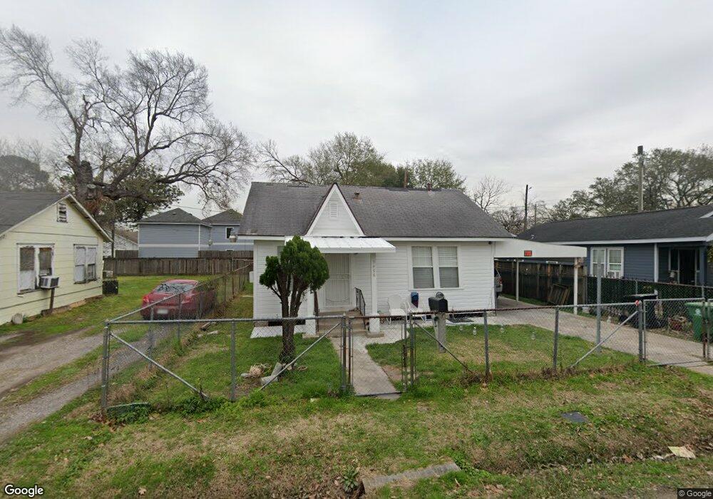 1406 Walton St, Houston, TX 77009 - photo 1
