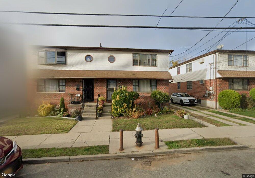 172-57 125th Ave, Jamaica, NY 11434 - photo 1