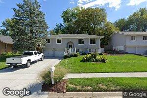 10223 Mockingbird Dr, Omaha, NE 68127