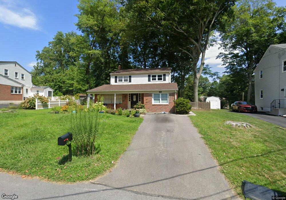 706 Devon Ln, Wallingford, PA 19086 - photo 1