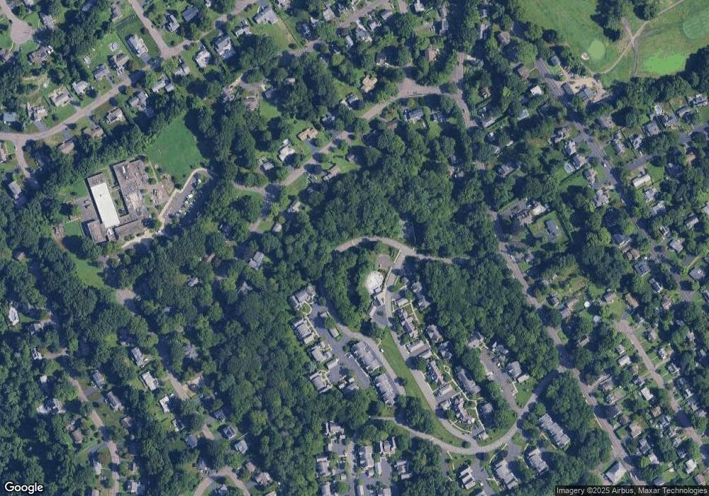 208 Glengarry Rd, Fairfield, CT 06825 - photo 1