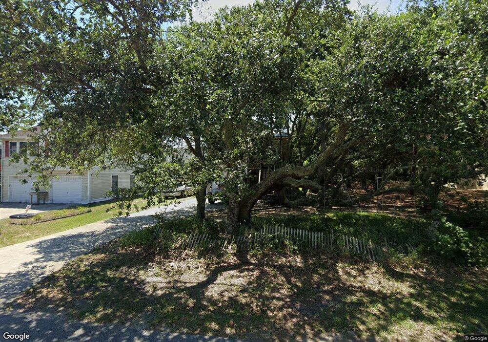 305 W Atlantic St, Kill Devil Hills, NC 27948 - photo 1