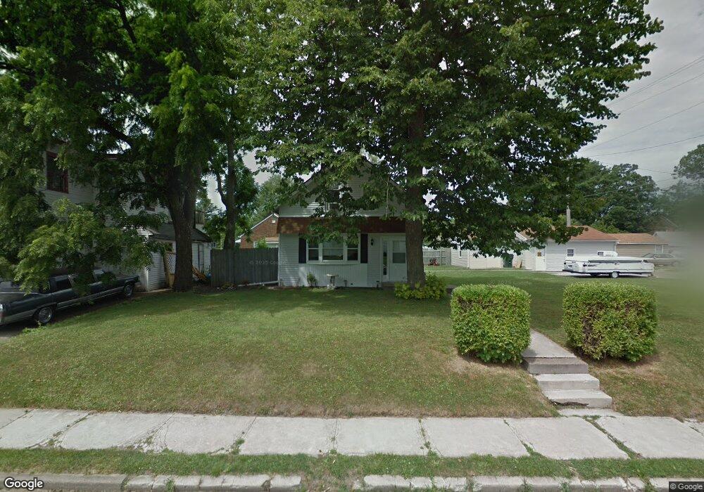 1306 N Fillmore St, Davenport, IA 52804 - photo 1