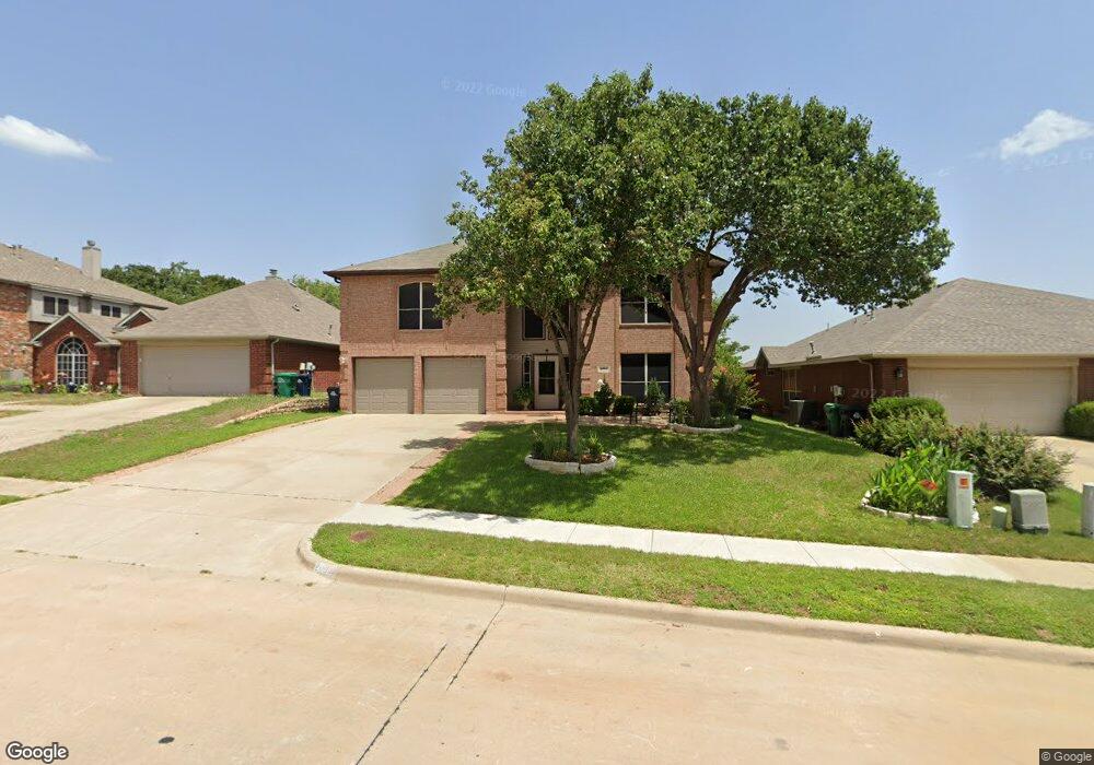 2009 Hemingway Dr, Denton, TX 76210 - photo 1