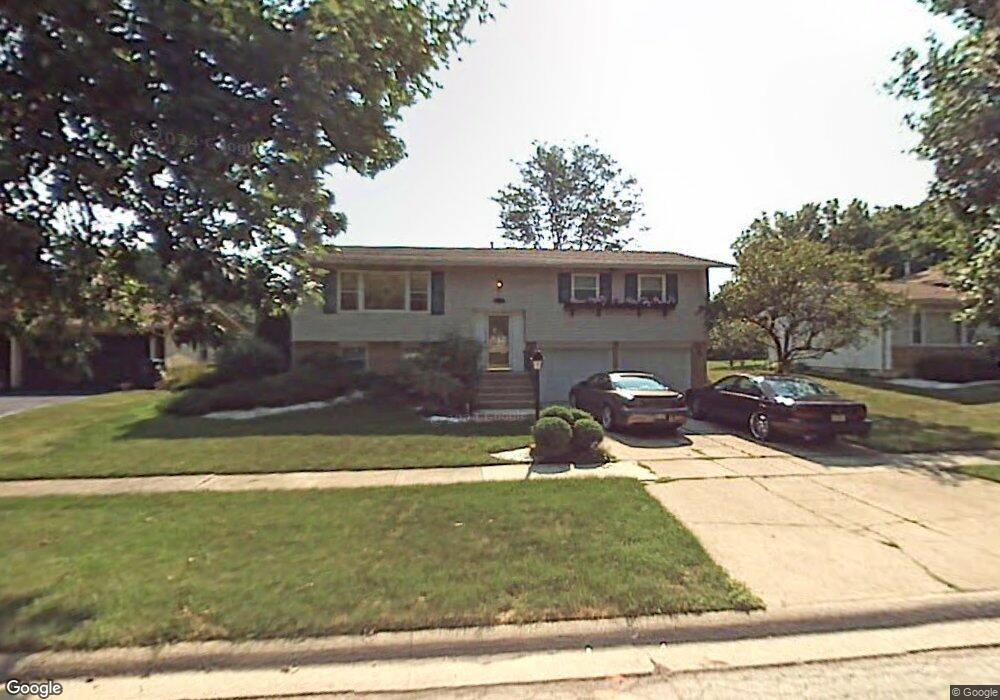 18951 Maple Ave, Country Club Hills, IL 60478 - photo 1