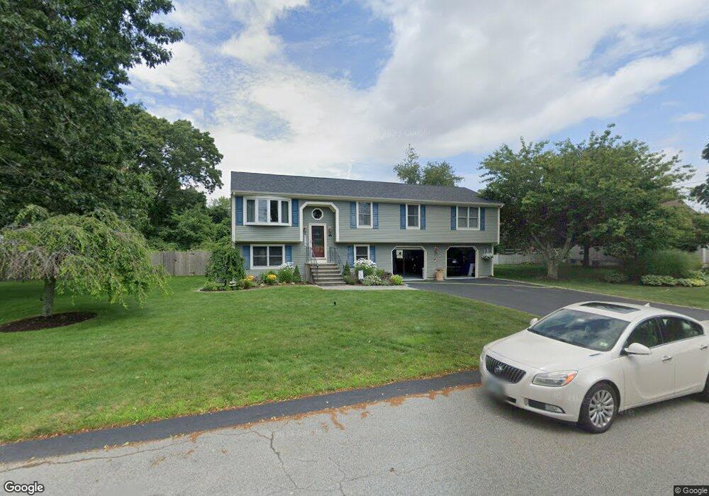 27 Lisa Ln, Bristol, RI 02809 - photo 1