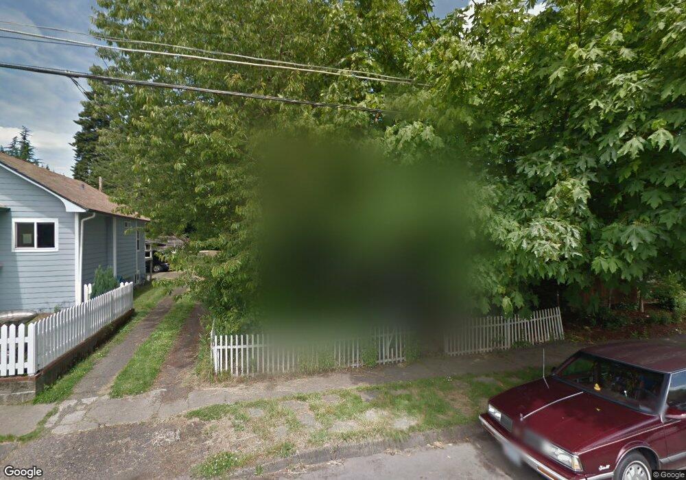 1213 E 4th St, Newberg, OR 97132 - photo 1