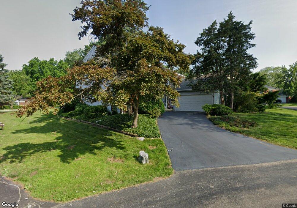 4 Knoll Ridge Rd, Rolling Meadows, IL 60008 - photo 1