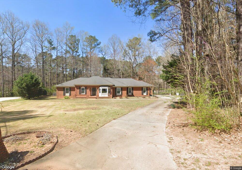 5945 Hammersmith Rd SW, Stone Mountain, GA 30087 - photo 1