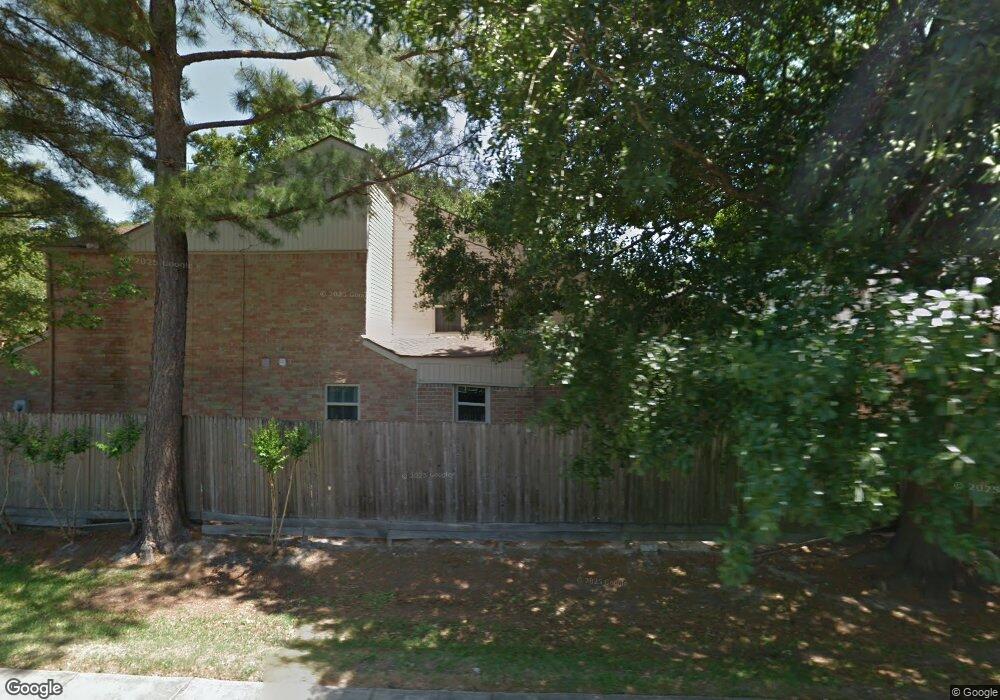 10120 Valley Forge Dr, Houston, TX 77042 - photo 1