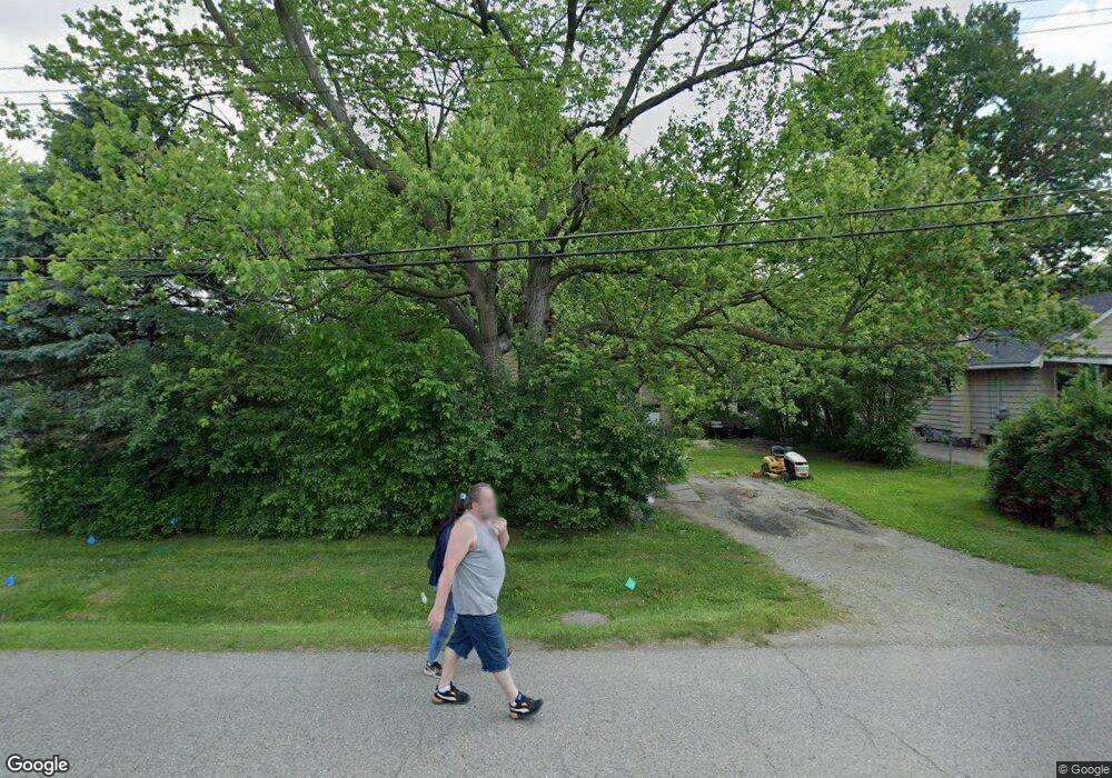 1529 Ryan St, Flint, MI 48532 - photo 1