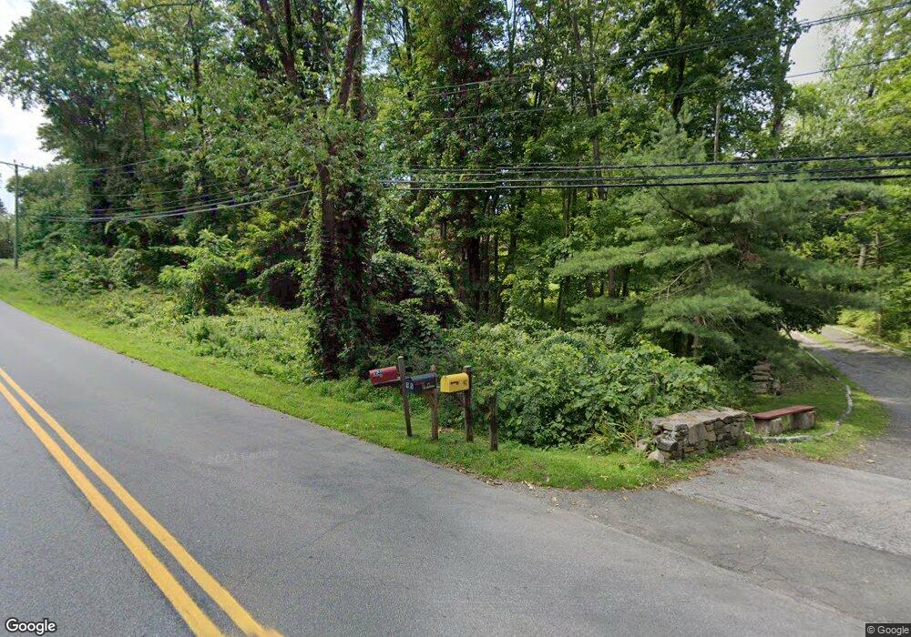 97 Cross Hwy, Redding, CT 06896 - photo 1