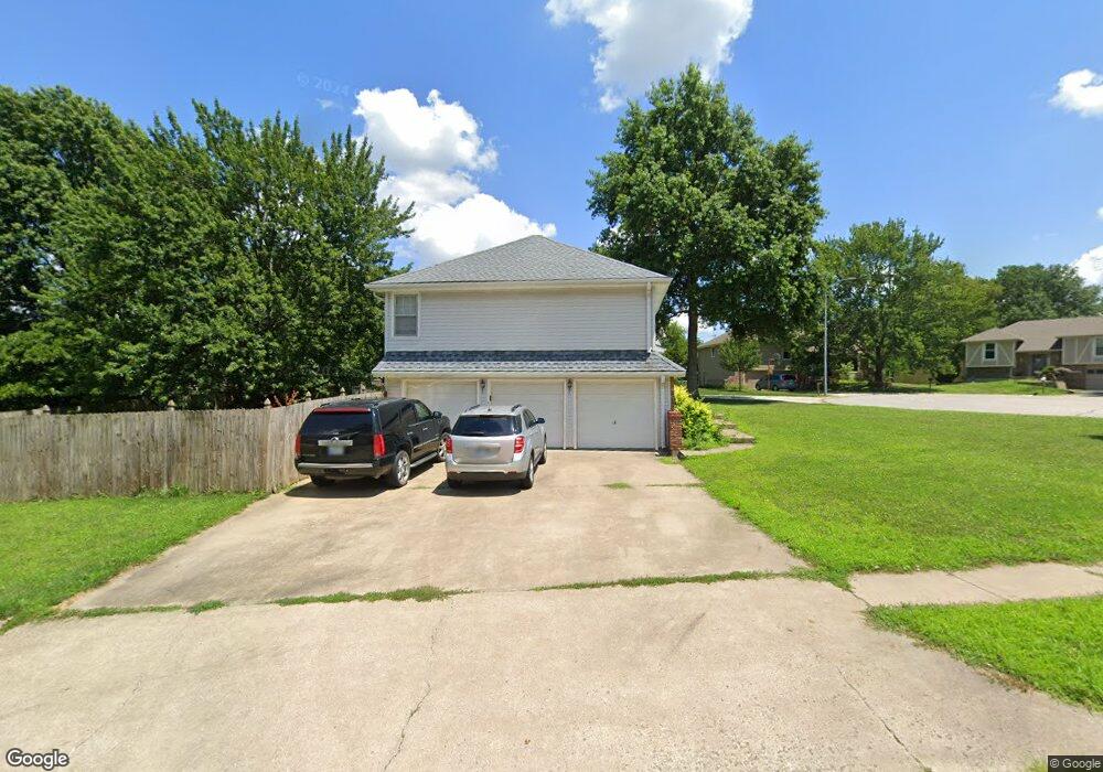 7411 Halsey St, Shawnee, KS 66216 - photo 1