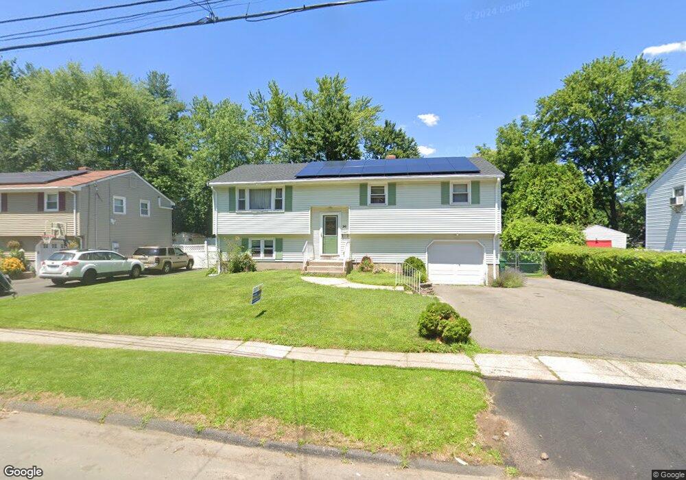 20 Forest Ln, Bloomfield, CT 06002 - photo 1