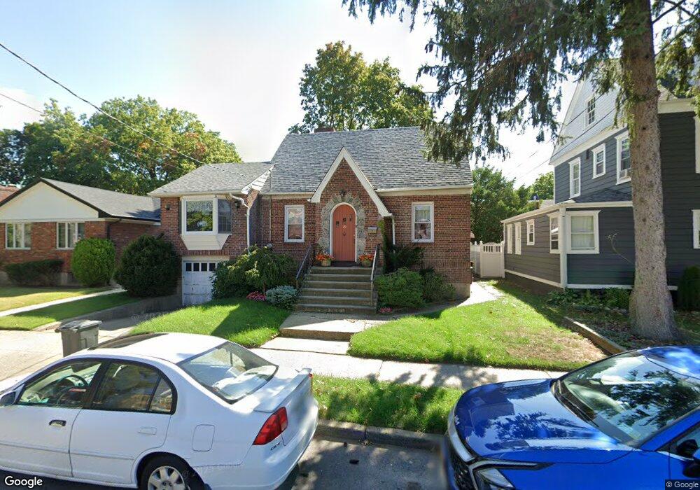 70 3rd St, Staten Island, NY 10306 - photo 1