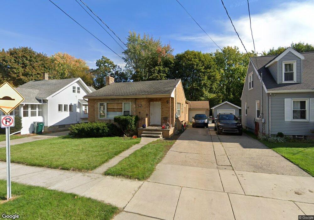 1829 Delevan Ave, Lansing, MI 48910 - photo 1