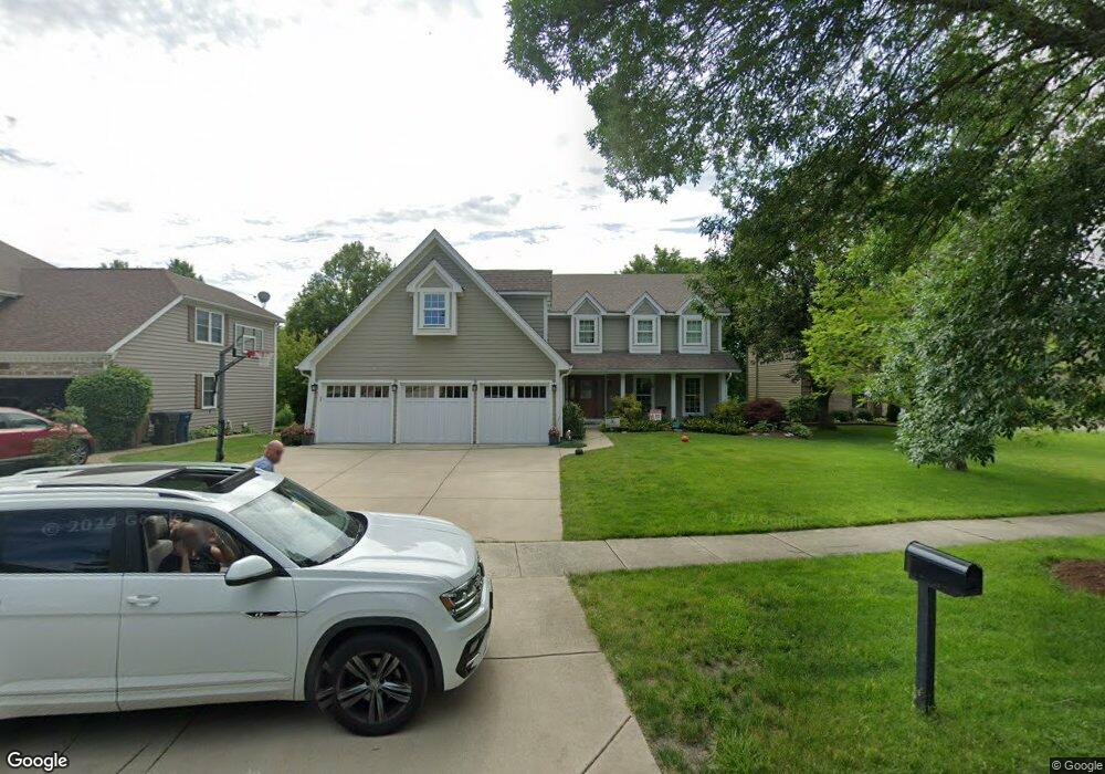 1627 Riparian Dr, Naperville, IL 60565 - photo 1