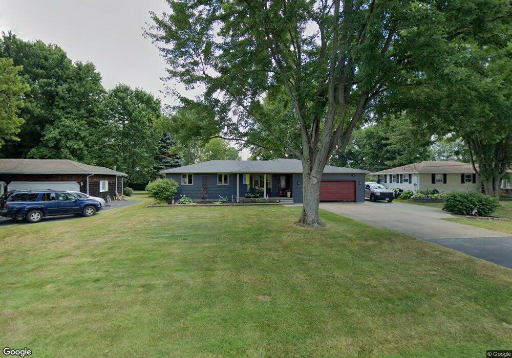 7295 Graydon Dr, North Tonawanda, NY 14120 - photo 1