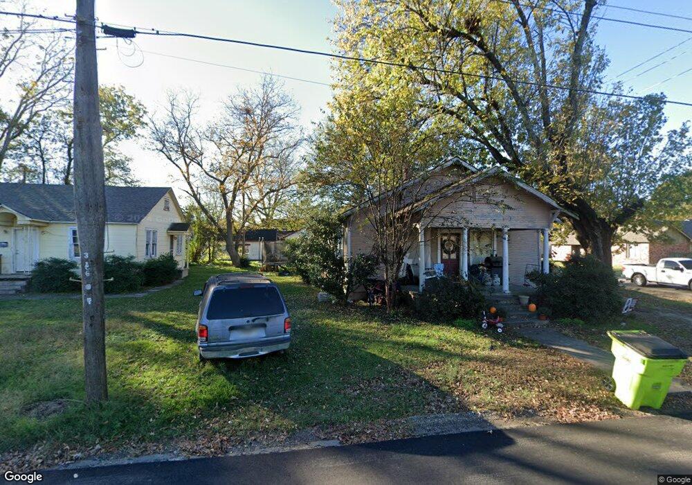 417 W 9th St, Stuttgart, AR 72160 - photo 1